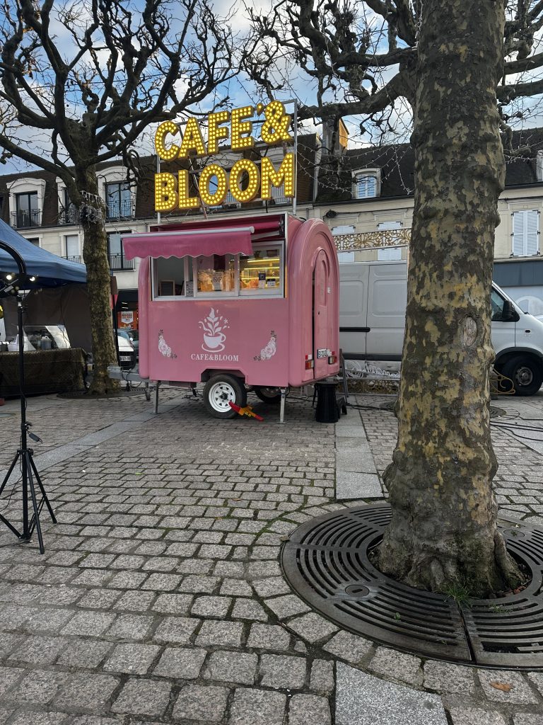 cafe and bloom